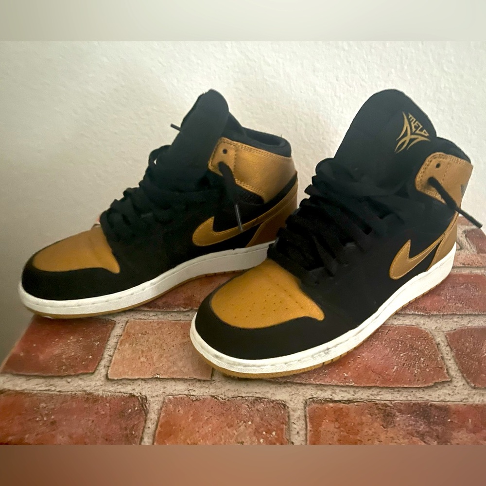 Jordan 1 Retro x Melo high top